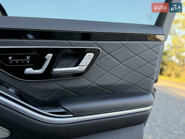 Черный Мерседес С Класс, объемом двигателя 2.93 л и пробегом 110 тыс. км за 99500 $, фото 79 на Automoto.ua