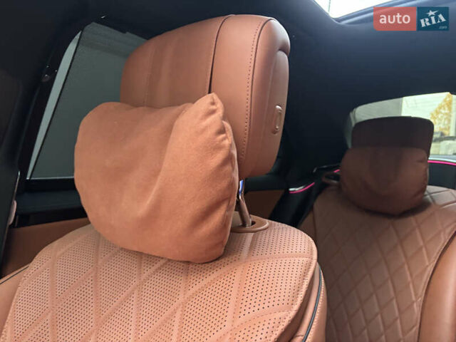 Мерседес С Класс 2020 в Киеве на Automoto.ua Черный Мерседес С Класс, объемом двигателя 2.93 л и пробегом 67 тыс. км за 118000 $, фото 30 на Automoto.ua