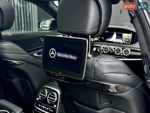 Чорний Мерседес С Клас, об'ємом двигуна 3 л та пробігом 64 тис. км за 72000 $, фото 41 на Automoto.ua