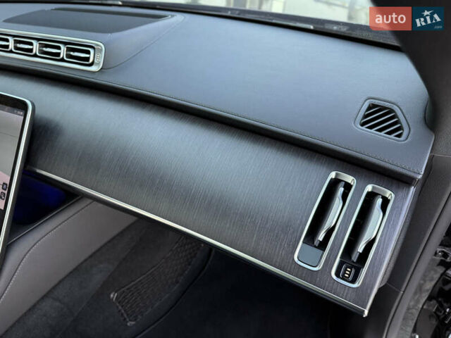 Черный Мерседес С Класс, объемом двигателя 2.93 л и пробегом 110 тыс. км за 99500 $, фото 85 на Automoto.ua
