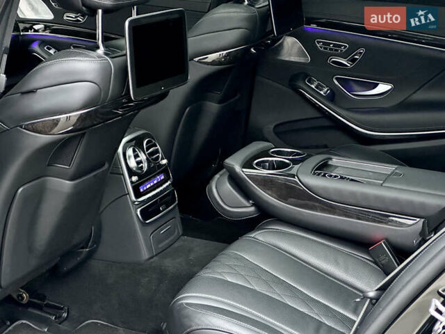 Чорний Мерседес С Клас, об'ємом двигуна 3 л та пробігом 64 тис. км за 72000 $, фото 30 на Automoto.ua