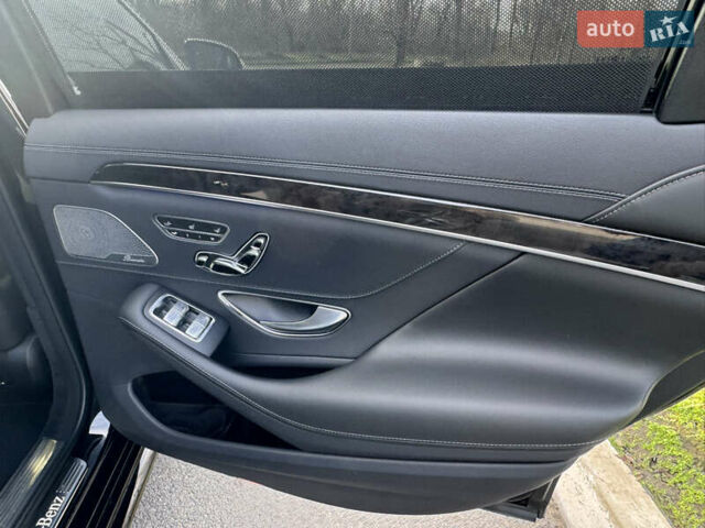 Чорний Мерседес С Клас, об'ємом двигуна 2.93 л та пробігом 68 тис. км за 80000 $, фото 8 на Automoto.ua
