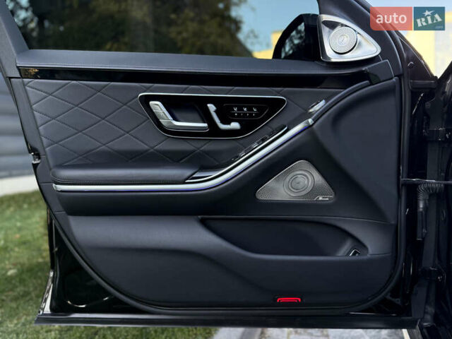 Черный Мерседес С Класс, объемом двигателя 2.93 л и пробегом 110 тыс. км за 99500 $, фото 30 на Automoto.ua