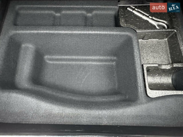 Чорний Мерседес С Клас, об'ємом двигуна 3 л та пробігом 64 тис. км за 72000 $, фото 25 на Automoto.ua