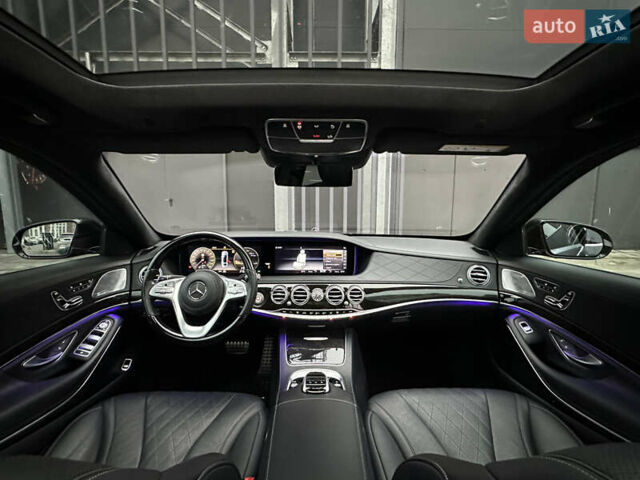 Чорний Мерседес С Клас, об'ємом двигуна 3 л та пробігом 64 тис. км за 72000 $, фото 1 на Automoto.ua