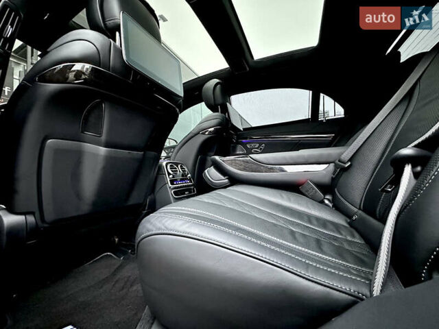 Чорний Мерседес С Клас, об'ємом двигуна 3 л та пробігом 64 тис. км за 72000 $, фото 50 на Automoto.ua