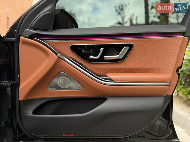 Черный Мерседес С Класс, объемом двигателя 3 л и пробегом 99 тыс. км за 99500 $, фото 96 на Automoto.ua