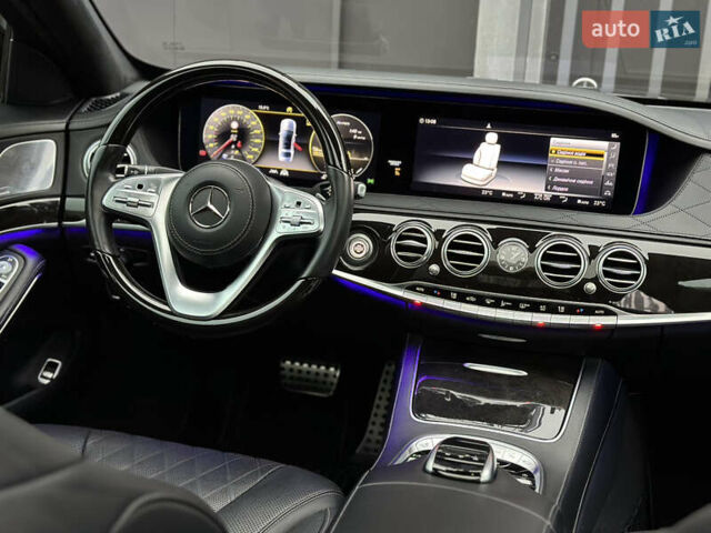 Чорний Мерседес С Клас, об'ємом двигуна 3 л та пробігом 64 тис. км за 72000 $, фото 70 на Automoto.ua