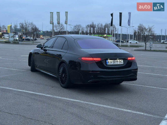 Чорний Мерседес С Клас, об'ємом двигуна 3 л та пробігом 120 тис. км за 100000 $, фото 2 на Automoto.ua