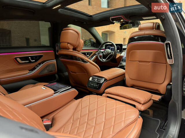 Черный Мерседес С Класс, объемом двигателя 3 л и пробегом 99 тыс. км за 99500 $, фото 92 на Automoto.ua