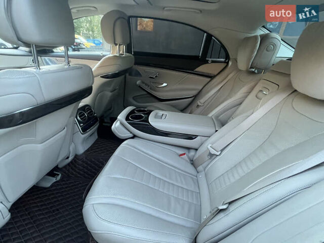 Чорний Мерседес С Клас, об'ємом двигуна 2.93 л та пробігом 275 тис. км за 52000 $, фото 8 на Automoto.ua