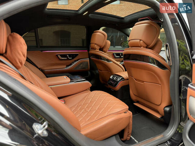 Черный Мерседес С Класс, объемом двигателя 3 л и пробегом 99 тыс. км за 99500 $, фото 90 на Automoto.ua