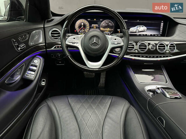 Чорний Мерседес С Клас, об'ємом двигуна 3 л та пробігом 64 тис. км за 72000 $, фото 69 на Automoto.ua