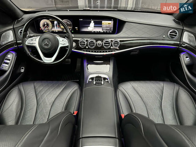 Чорний Мерседес С Клас, об'ємом двигуна 3 л та пробігом 64 тис. км за 72000 $, фото 36 на Automoto.ua