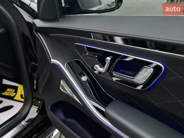 Чорний Мерседес С Клас, об'ємом двигуна 2.93 л та пробігом 84 тис. км за 118000 $, фото 23 на Automoto.ua