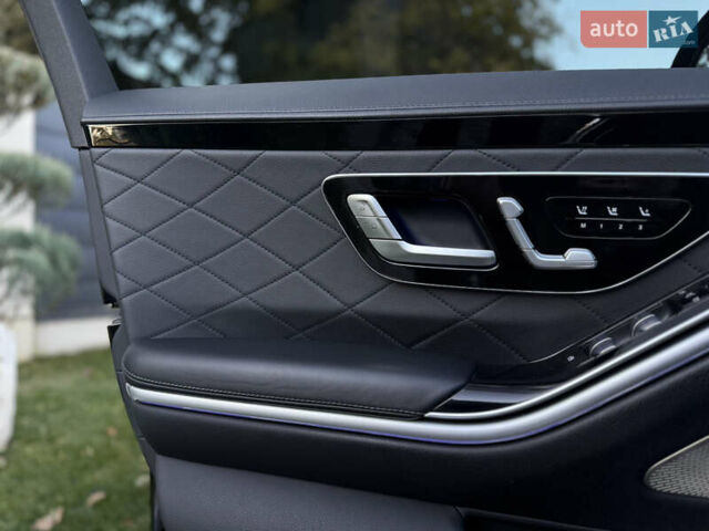 Черный Мерседес С Класс, объемом двигателя 2.93 л и пробегом 110 тыс. км за 99500 $, фото 31 на Automoto.ua