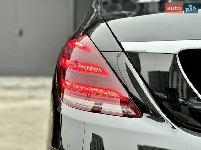 Чорний Мерседес С Клас, об'ємом двигуна 3 л та пробігом 64 тис. км за 72000 $, фото 19 на Automoto.ua