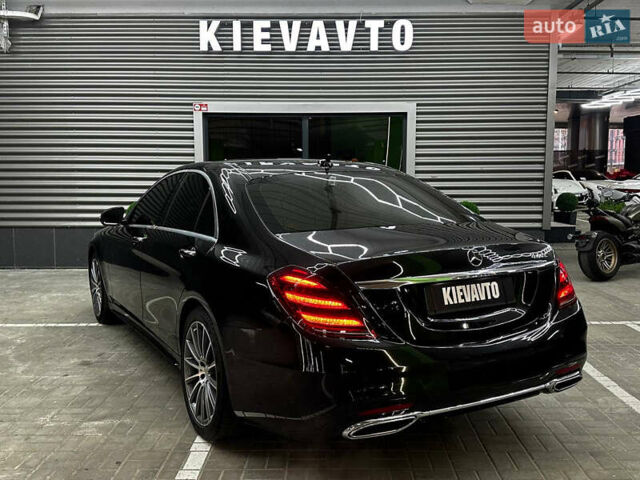 Черный Мерседес С Класс, объемом двигателя 3 л и пробегом 85 тыс. км за 55000 $, фото 4 на Automoto.ua