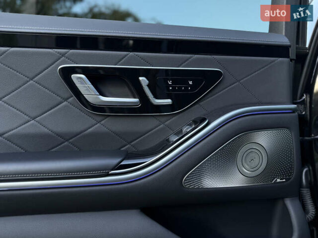 Черный Мерседес С Класс, объемом двигателя 2.93 л и пробегом 110 тыс. км за 99900 $, фото 63 на Automoto.ua