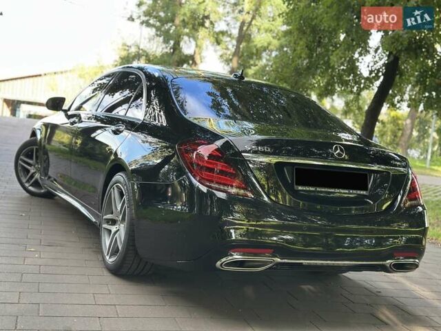Чорний Мерседес С Клас, об'ємом двигуна 4 л та пробігом 99 тис. км за 68500 $, фото 1 на Automoto.ua