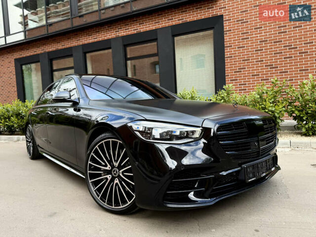 Черный Мерседес С Класс, объемом двигателя 3 л и пробегом 99 тыс. км за 99500 $, фото 1 на Automoto.ua