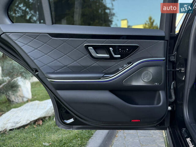 Черный Мерседес С Класс, объемом двигателя 2.93 л и пробегом 110 тыс. км за 99900 $, фото 61 на Automoto.ua