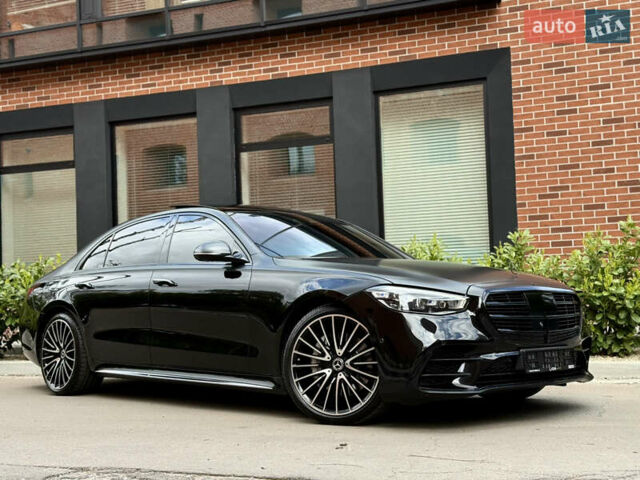Черный Мерседес С Класс, объемом двигателя 3 л и пробегом 99 тыс. км за 99500 $, фото 3 на Automoto.ua