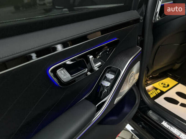 Чорний Мерседес С Клас, об'ємом двигуна 2.93 л та пробігом 84 тис. км за 118000 $, фото 25 на Automoto.ua