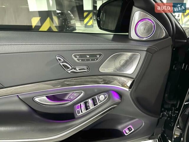 Чорний Мерседес С Клас, об'ємом двигуна 3.99 л та пробігом 130 тис. км за 71000 $, фото 20 на Automoto.ua