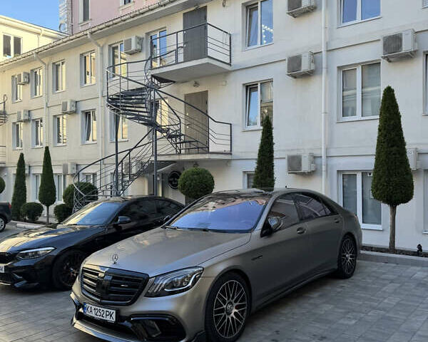 Черный Мерседес С Класс, объемом двигателя 4 л и пробегом 90 тыс. км за 92000 $, фото 4 на Automoto.ua
