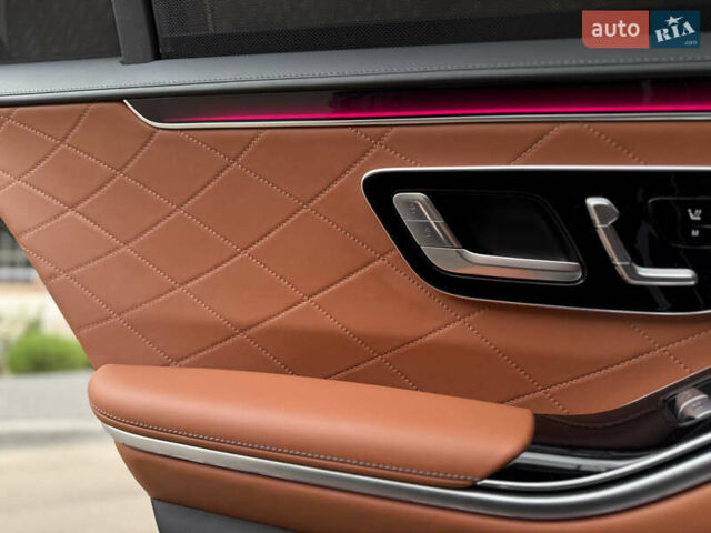 Черный Мерседес С Класс, объемом двигателя 3 л и пробегом 99 тыс. км за 99500 $, фото 70 на Automoto.ua