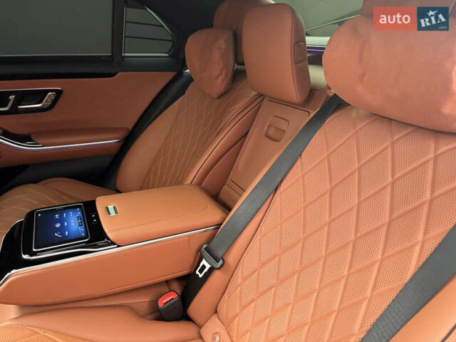 Мерседес С Класс 2020 в Киеве на Automoto.ua Черный Мерседес С Класс, объемом двигателя 2.93 л и пробегом 67 тыс. км за 118000 $, фото 17 на Automoto.ua