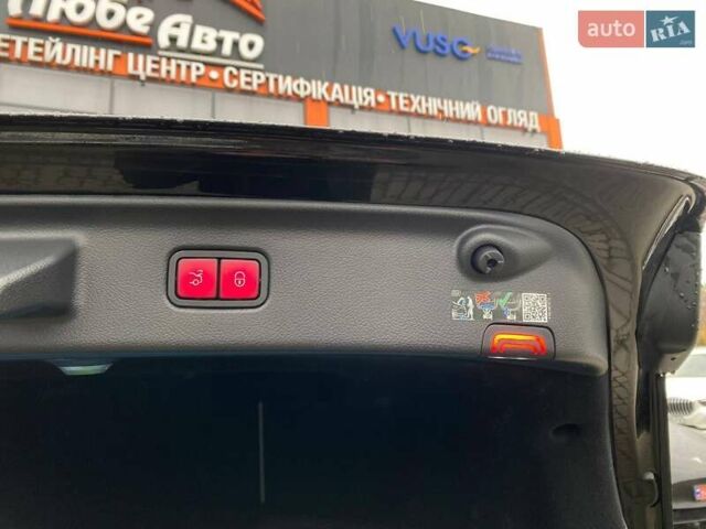 Черный Мерседес С Класс, объемом двигателя 3 л и пробегом 93 тыс. км за 96900 $, фото 30 на Automoto.ua