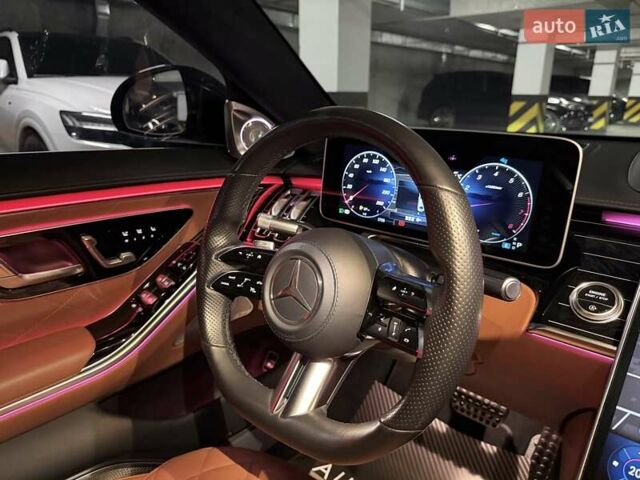 Черный Мерседес С Класс, объемом двигателя 3.98 л и пробегом 66 тыс. км за 124000 $, фото 39 на Automoto.ua