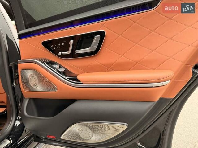 Чорний Мерседес С Клас, об'ємом двигуна 3.98 л та пробігом 62 тис. км за 129900 $, фото 67 на Automoto.ua