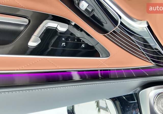 Черный Мерседес С Класс, объемом двигателя 3.98 л и пробегом 96 тыс. км за 92990 $, фото 19 на Automoto.ua