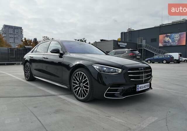 Черный Мерседес С Класс, объемом двигателя 3.98 л и пробегом 96 тыс. км за 92990 $, фото 7 на Automoto.ua