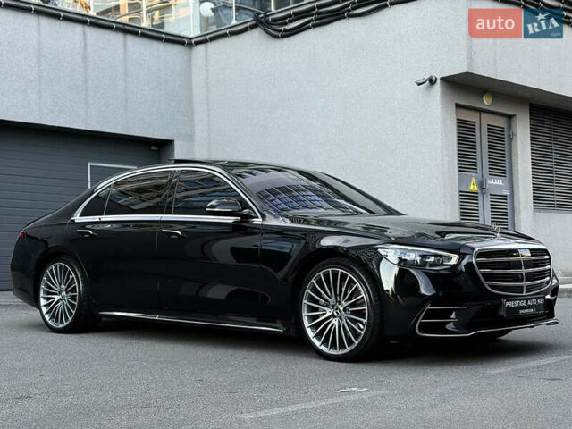 Чорний Мерседес С Клас, об'ємом двигуна 3 л та пробігом 52 тис. км за 135000 $, фото 15 на Automoto.ua