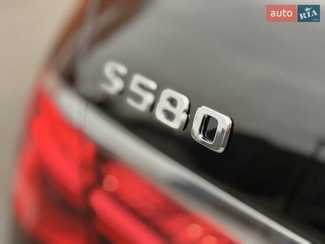 Чорний Мерседес С Клас, об'ємом двигуна 3.98 л та пробігом 62 тис. км за 129900 $, фото 51 на Automoto.ua