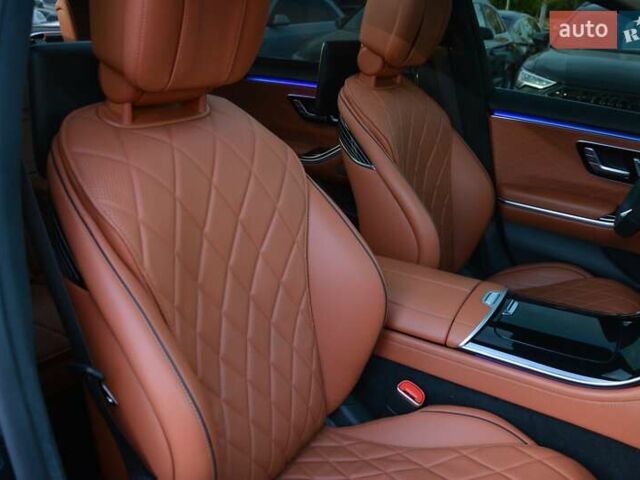 Чорний Мерседес С Клас, об'ємом двигуна 3 л та пробігом 102 тис. км за 98700 $, фото 68 на Automoto.ua