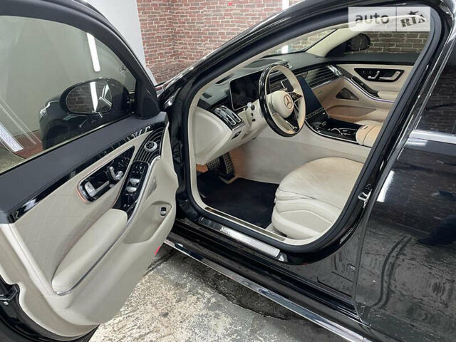 Черный Мерседес С Класс, объемом двигателя 3 л и пробегом 104 тыс. км за 88800 $, фото 2 на Automoto.ua