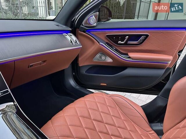 Черный Мерседес С Класс, объемом двигателя 2.93 л и пробегом 46 тыс. км за 117900 $, фото 59 на Automoto.ua