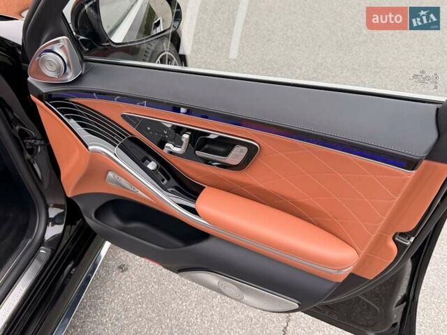 Чорний Мерседес С Клас, об'ємом двигуна 3.98 л та пробігом 62 тис. км за 129900 $, фото 113 на Automoto.ua