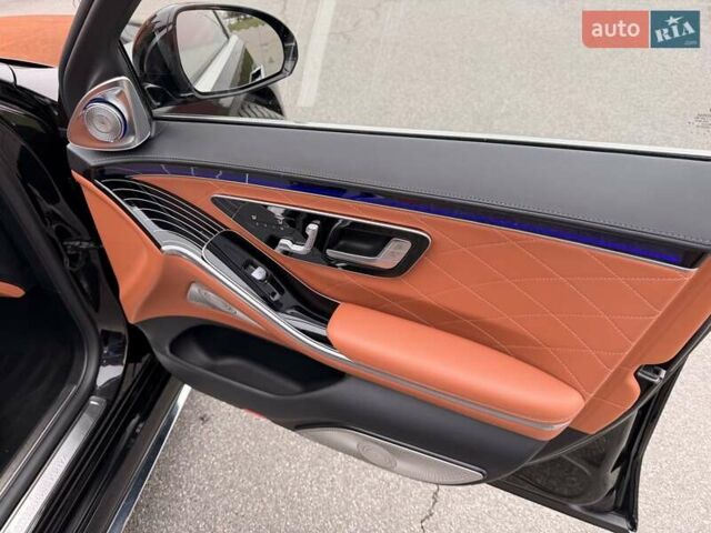 Чорний Мерседес С Клас, об'ємом двигуна 3.98 л та пробігом 62 тис. км за 129900 $, фото 58 на Automoto.ua