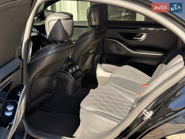 Черный Мерседес С Класс, объемом двигателя 3 л и пробегом 105 тыс. км за 95000 $, фото 16 на Automoto.ua