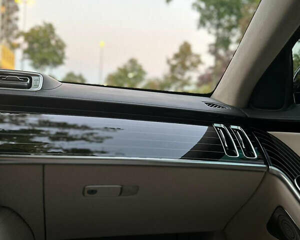 Черный Мерседес С Класс, объемом двигателя 3 л и пробегом 104 тыс. км за 88800 $, фото 3 на Automoto.ua