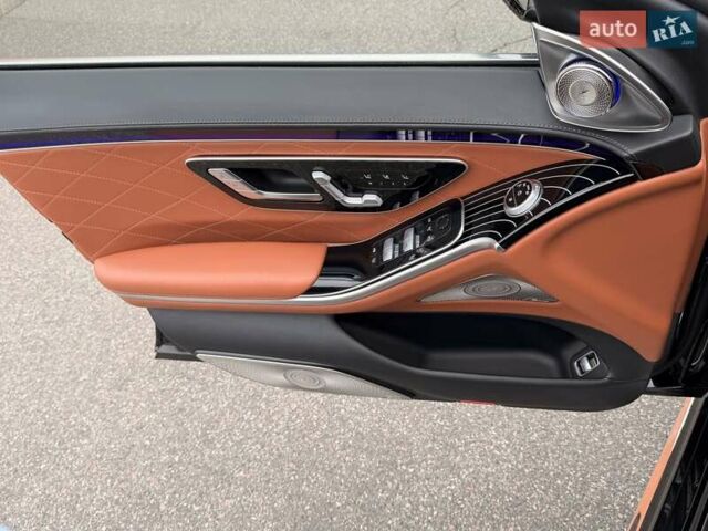 Чорний Мерседес С Клас, об'ємом двигуна 3.98 л та пробігом 62 тис. км за 129900 $, фото 93 на Automoto.ua