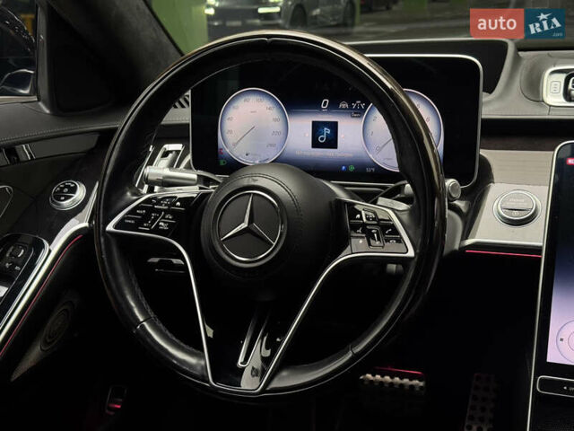 Черный Мерседес С Класс, объемом двигателя 4 л и пробегом 65 тыс. км за 105000 $, фото 19 на Automoto.ua