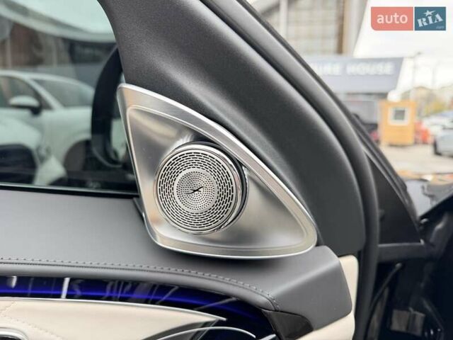 Чорний Мерседес С Клас, об'ємом двигуна 4 л та пробігом 38 тис. км за 134999 $, фото 17 на Automoto.ua