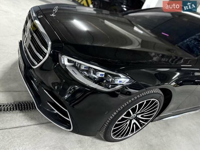 Черный Мерседес С Класс, объемом двигателя 3.98 л и пробегом 66 тыс. км за 124000 $, фото 4 на Automoto.ua
